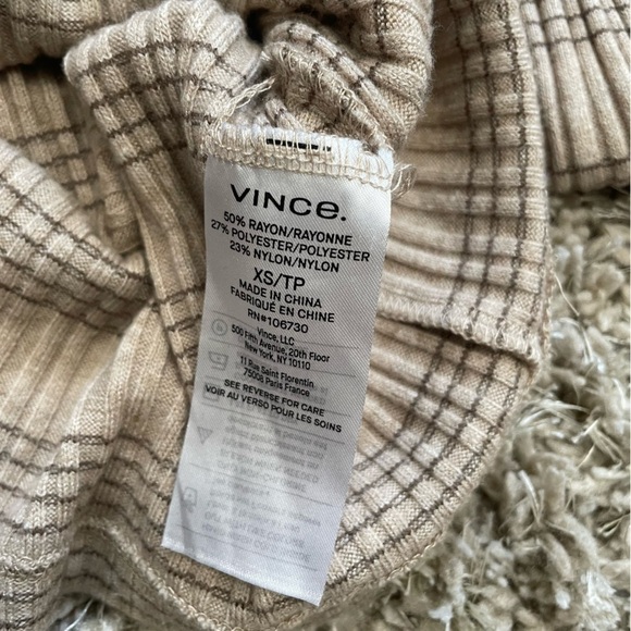 Vince Variegated Rib Striped Mock Neck Sweater Sz.XS Wheat/Dark Almond - Picture 5 of 7